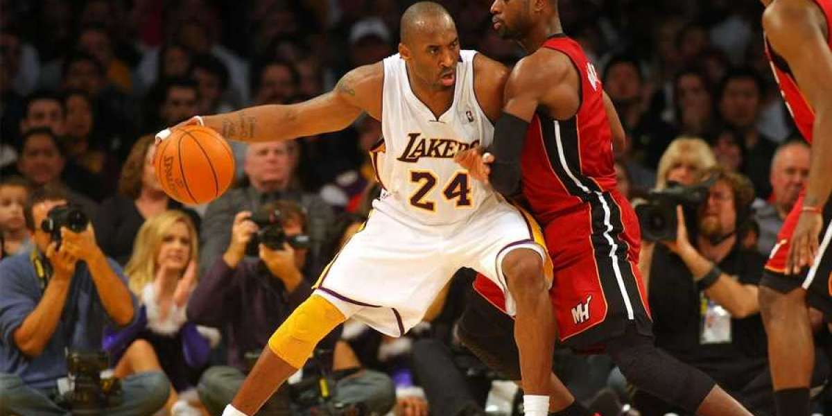 Christmas Kobe 6 Protro officially announced! On sale!