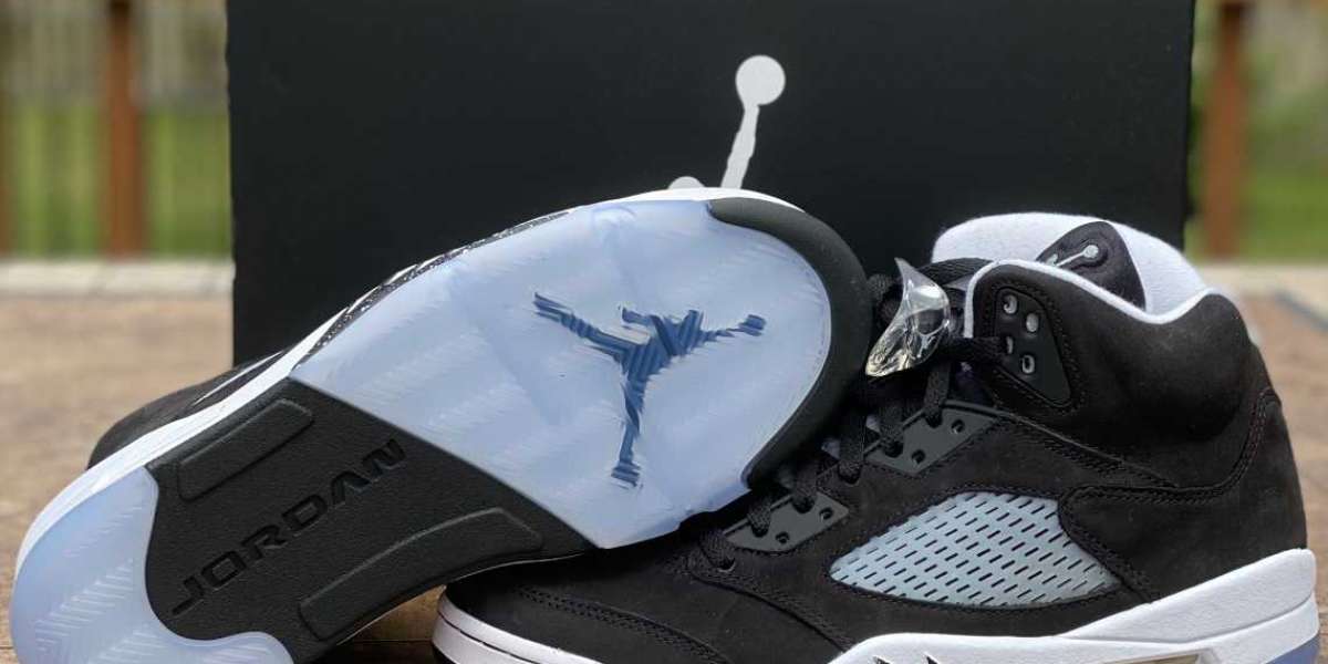 CT4838-011 Air Jordan 5 "Oreo" will return on September 11