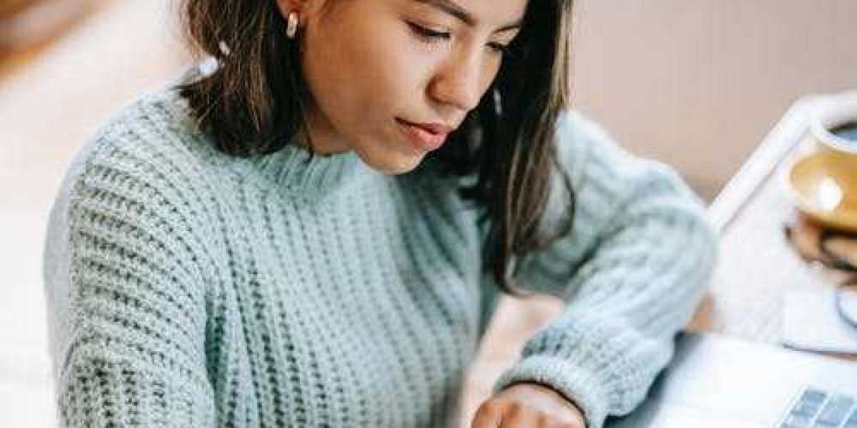 Three tips on how to improve speaking skills-’