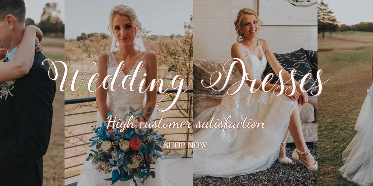 21 Long Sleeve Bridesmaid Dresses Perfect for a Winter Wedding