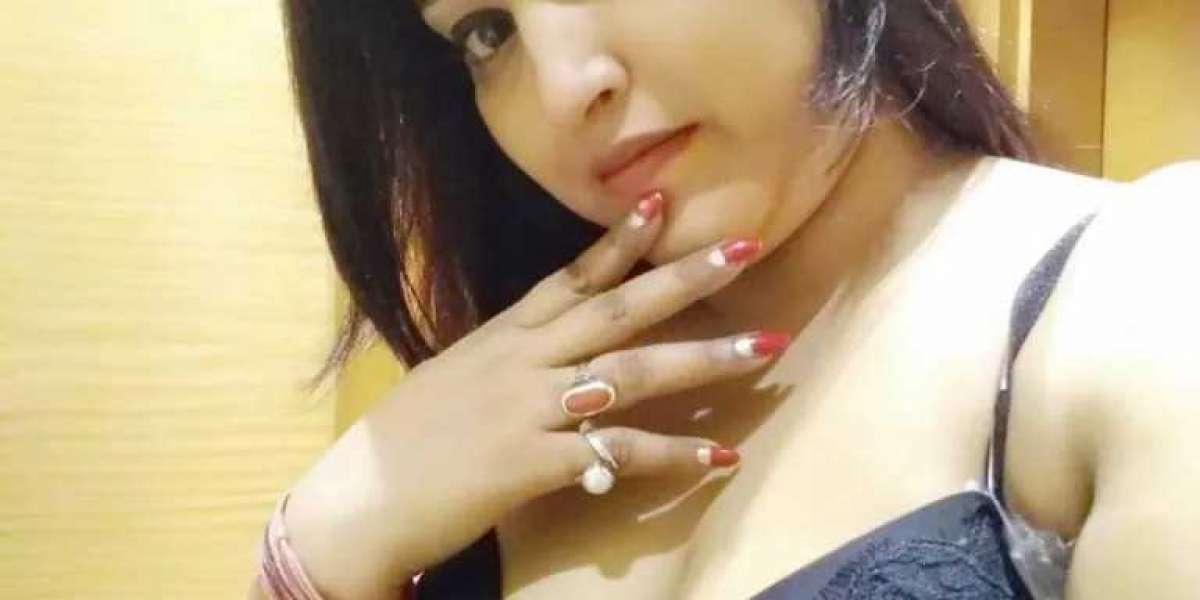 Taking Manali escorts on a date