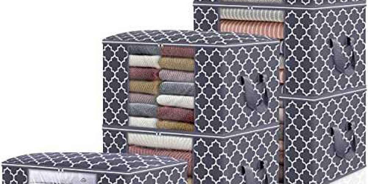 Tips for storing off-season clothes？