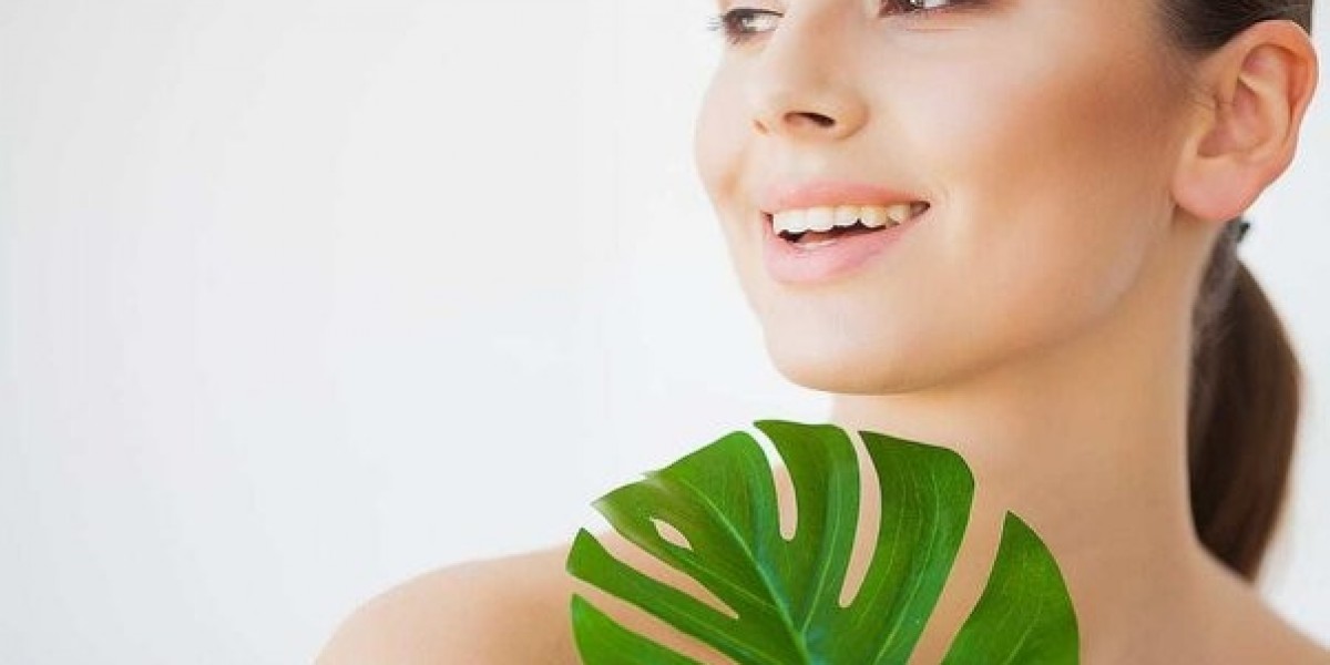 How to Achieve Glowing Skin Naturally: Tips from Experts