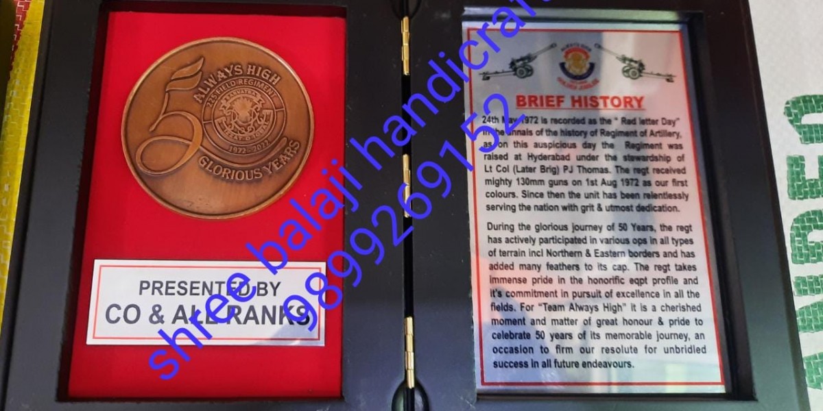 Top Customized Trophy Manufacturers and Mementos Suppliers for Your Unique Awards