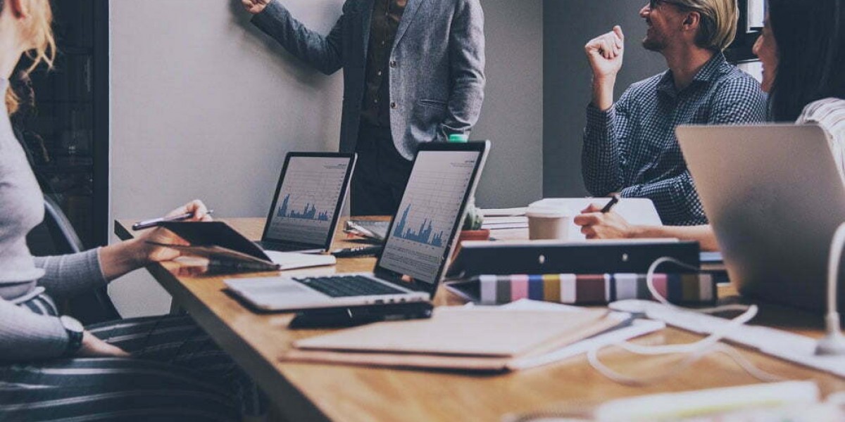 7 Essential Questions to Ask Before Hiring an Interior Designer