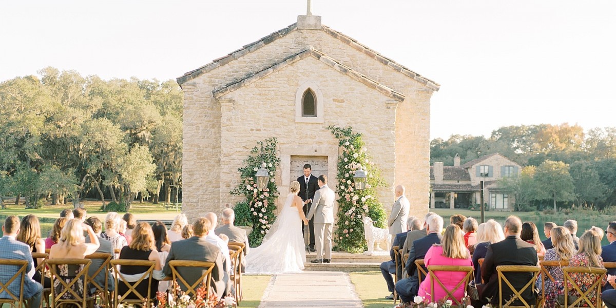Houston Wedding Photographers – Beautiful & Timeless Moments