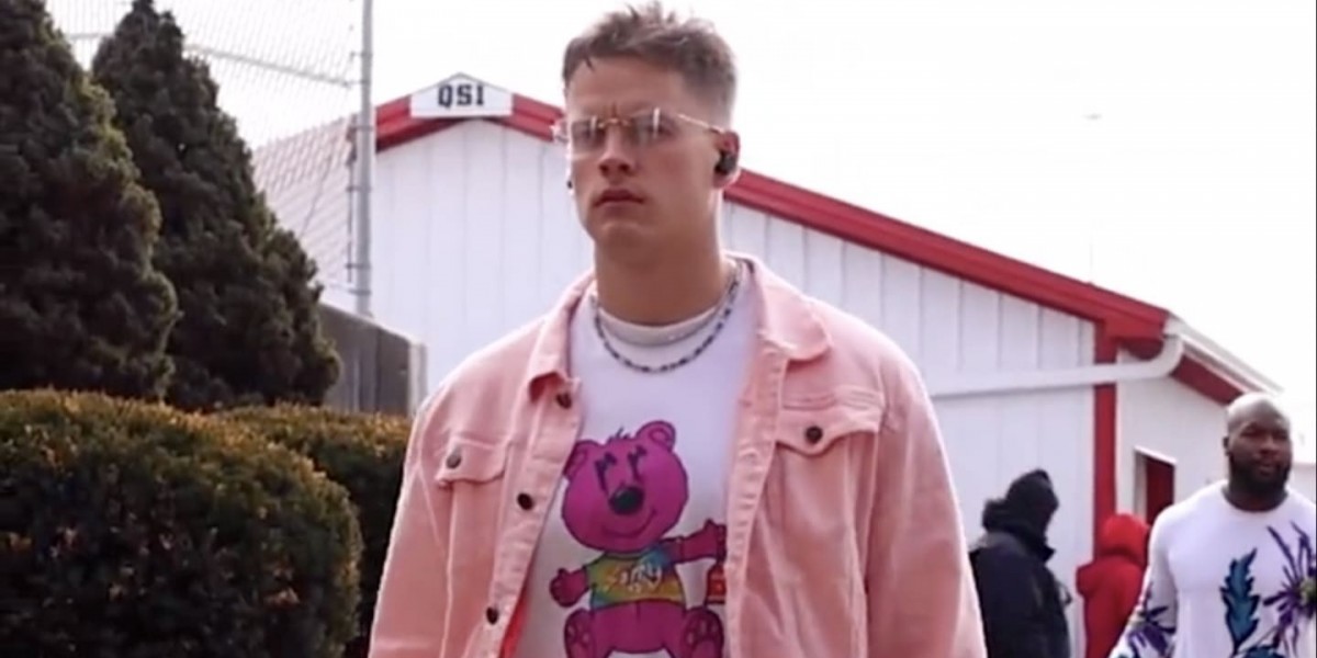 Why Should You Buy Joe Burrow Shirts From Leather Jacket Black?