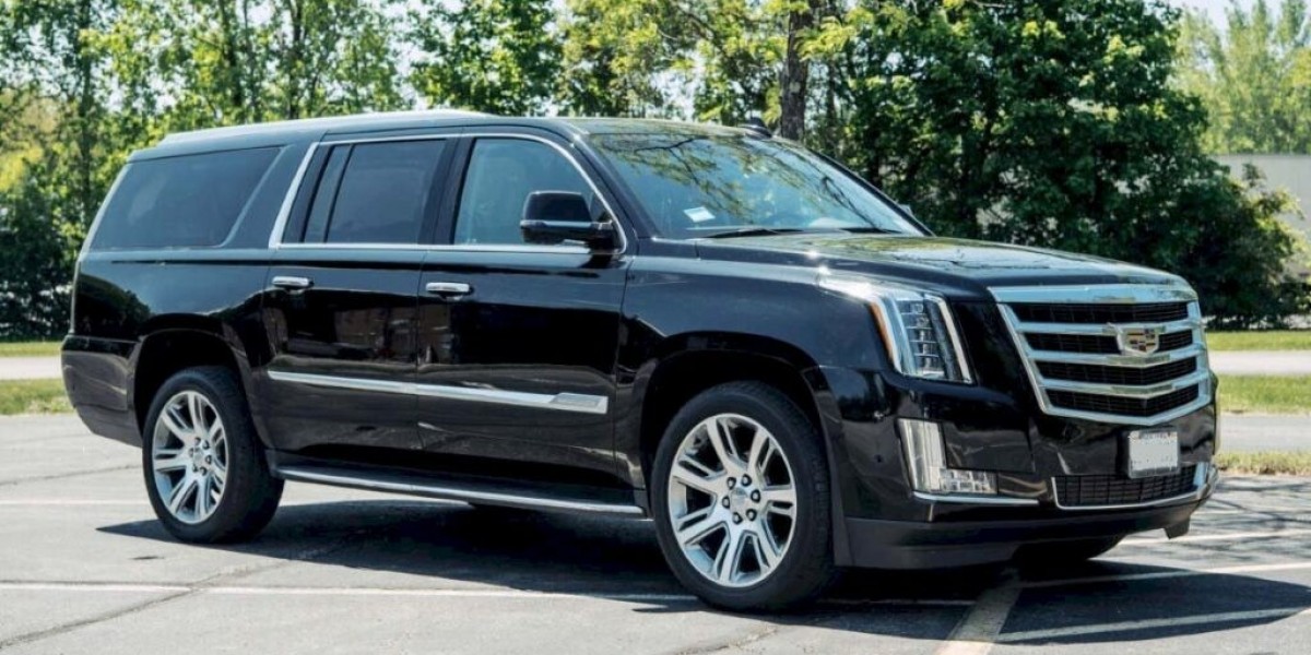 Need a Ride to the Airport? Why a Limo Makes Sense in Greenwich