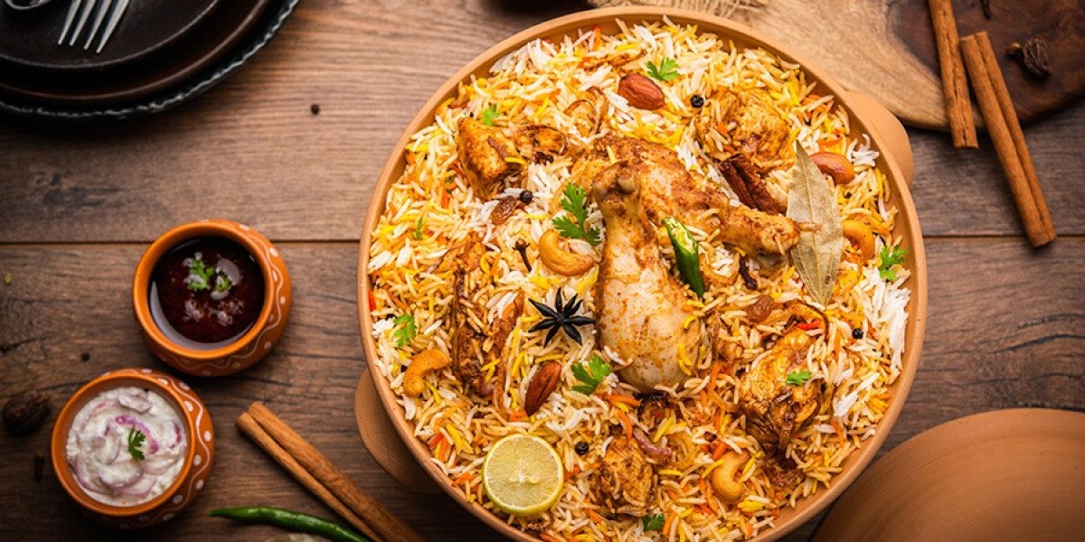 How do restaurants manage waitlists?