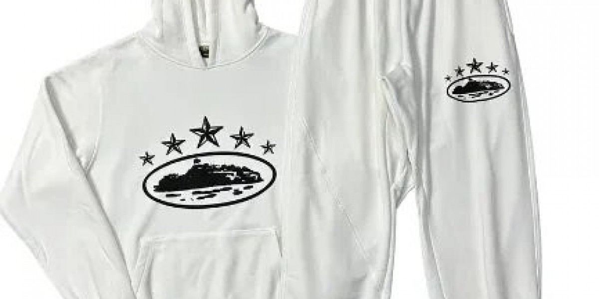 CORTEIZ TRACKSUIT A STATEMENT OF STYLE AND COMFORT