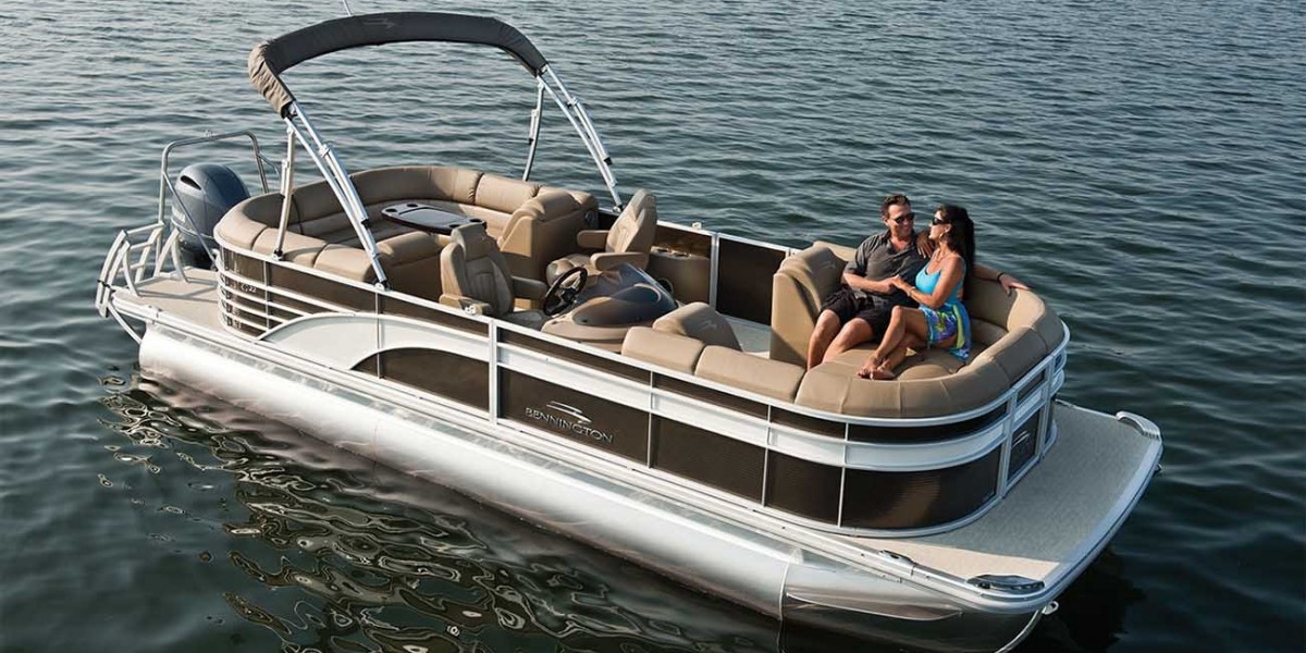 Make the Most of Your Summer with a Muskoka Boat Rental