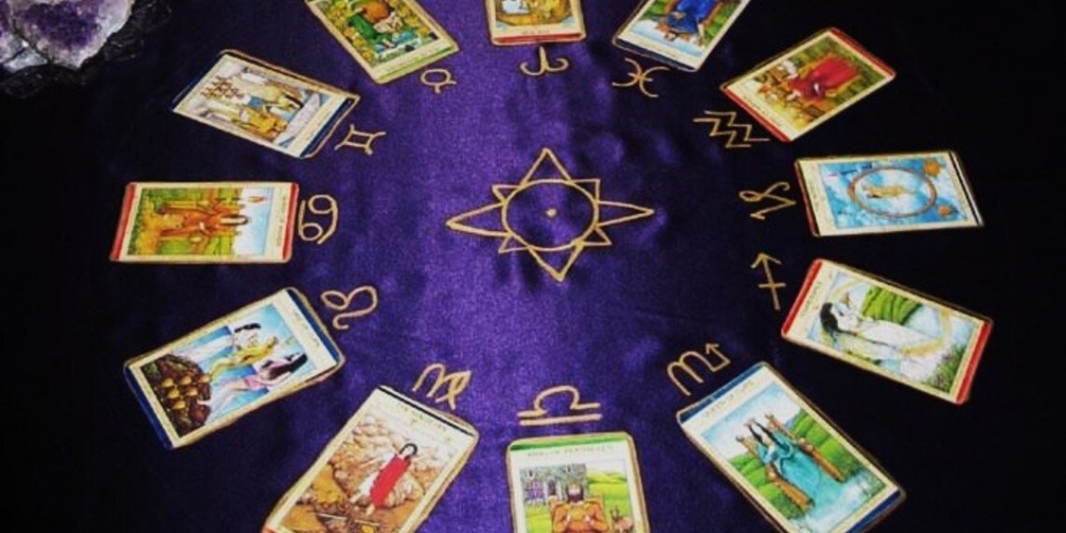 Расклад таро онлайн.