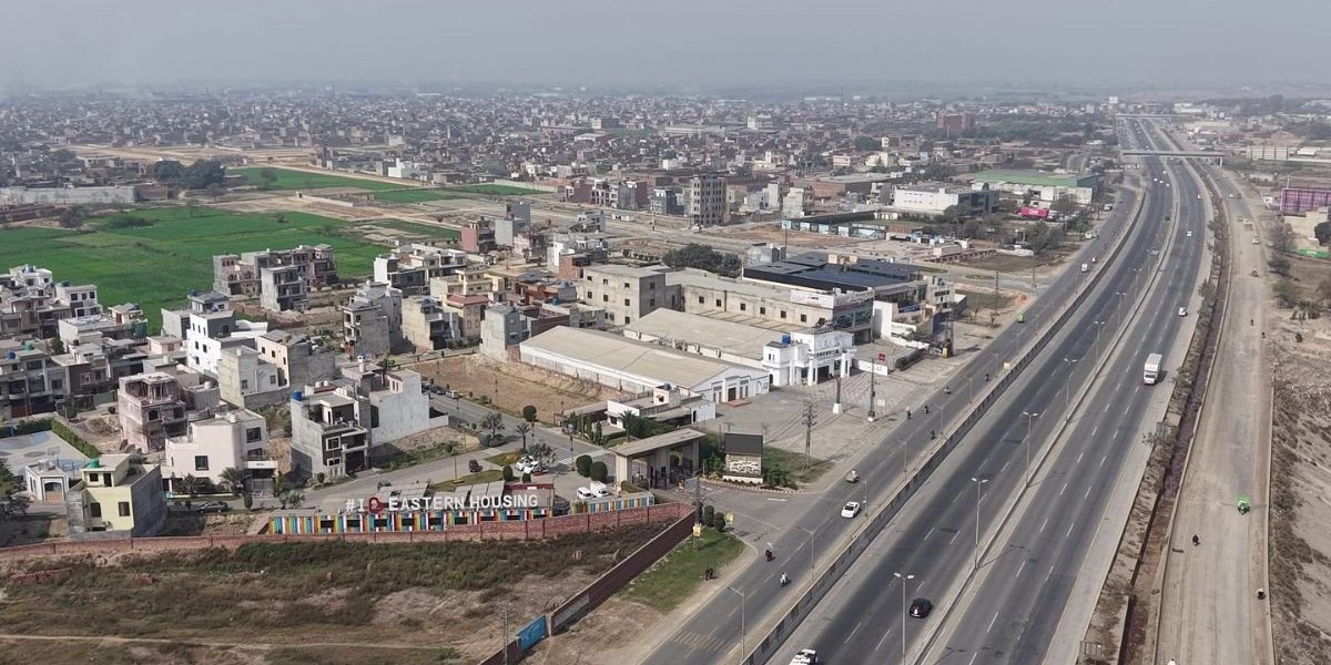 Top Locations to Buy 5 Marla Commercial Plots in Lahore in 2025 – High ROI Investment Opportunities