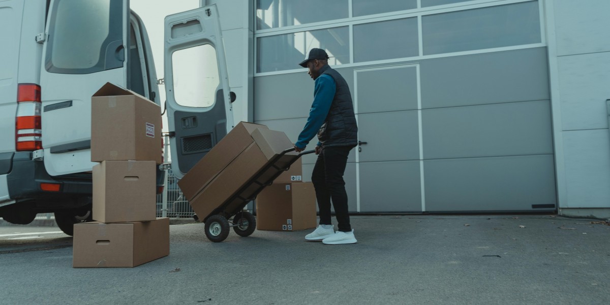 Fast & Reliable Emergency Courier Services for Urgent Deliveries