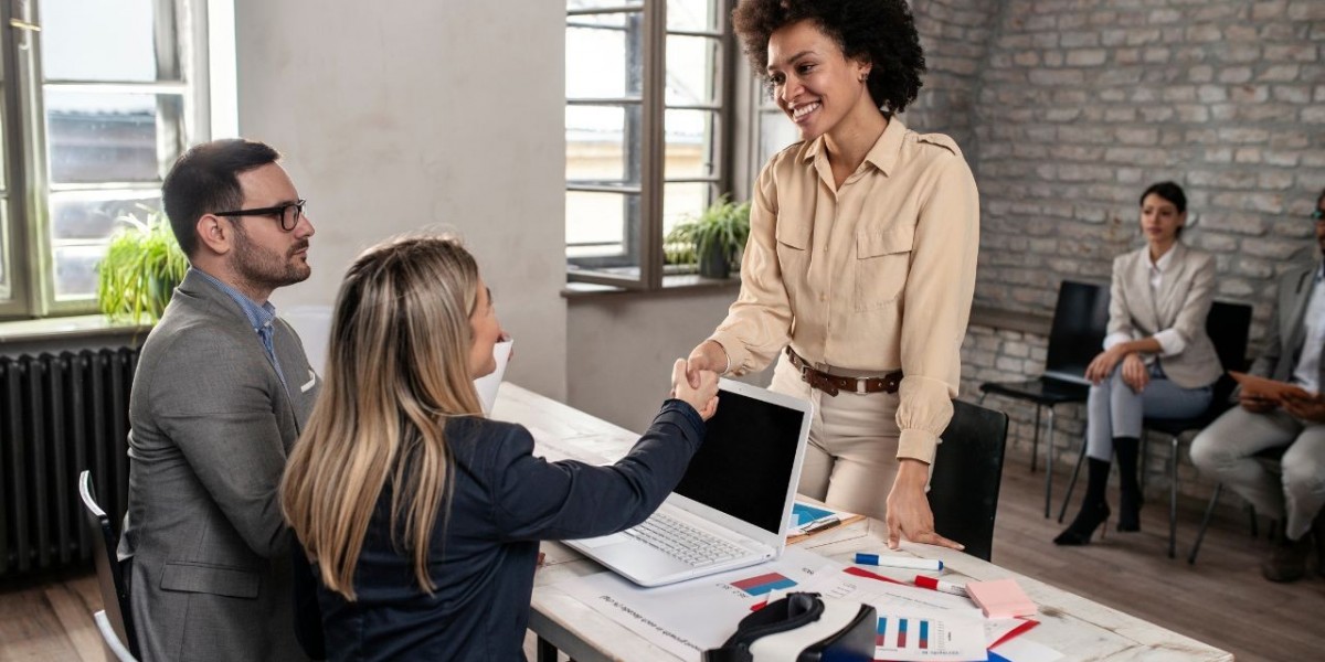 Remote vs. Onsite: Choosing the Right Jobs in Mumbai for Your Career