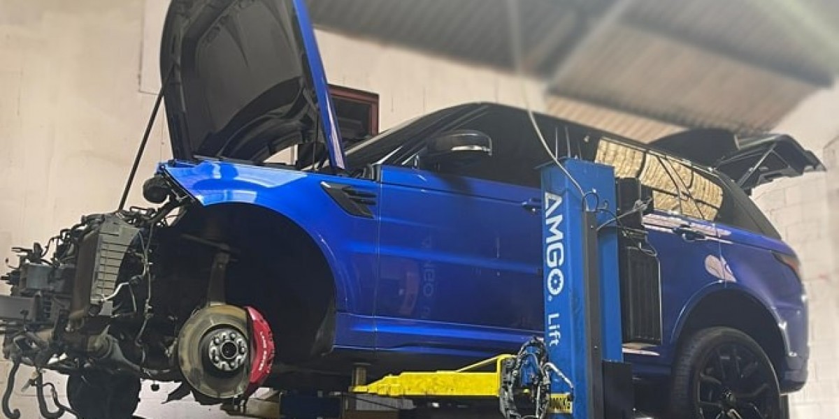 How Does the Land Rover Engine Deliver Exceptional Performance