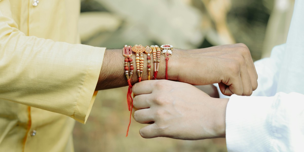 Express Rakhi Delivery to Houston – What You Need to Know