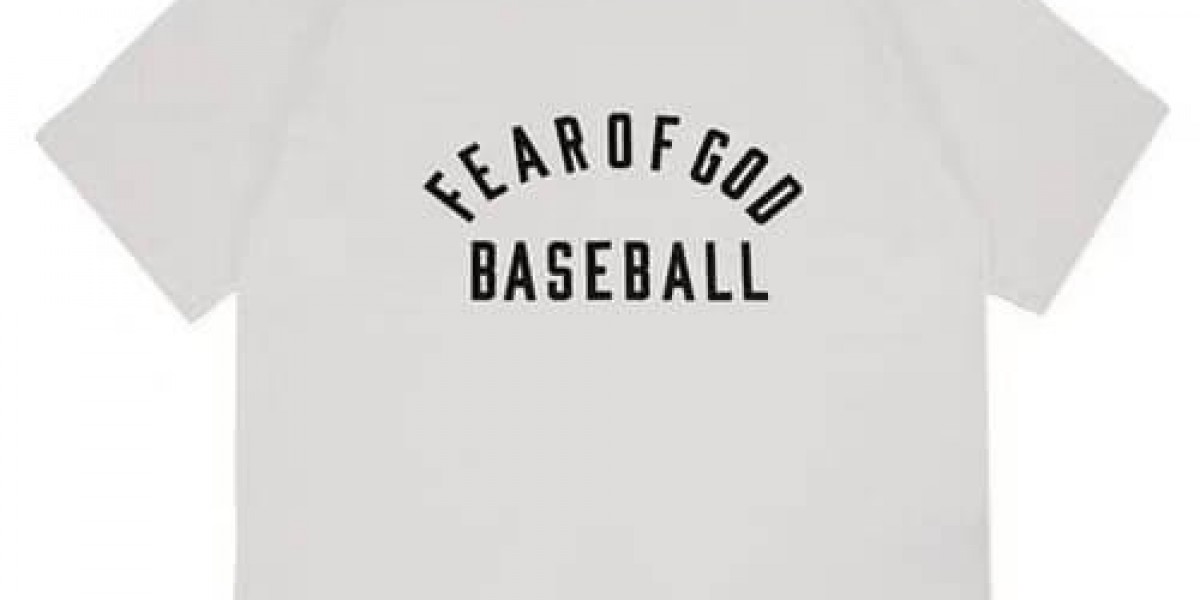 Defining Modern Streetwear with Essentials