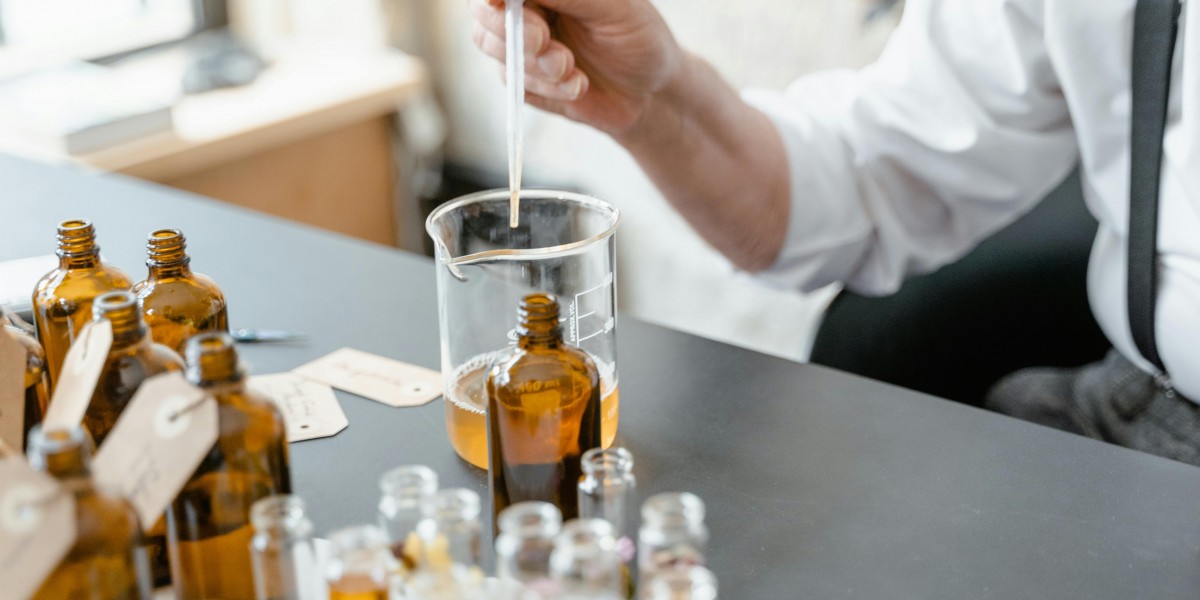 How Long Does Perfume Last? Tips to Make Your Fragrance Stay All Day