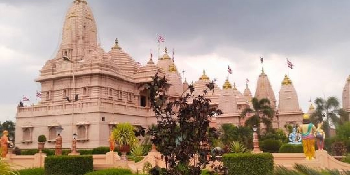 Varanasi and Ayodhya Tour – 3 Days Itinerary | Spiritual Journey With Wow Tour Guide