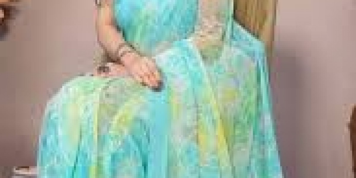 WomenSaree Collection Redefines Traditional Indian Fashion for Modern Era