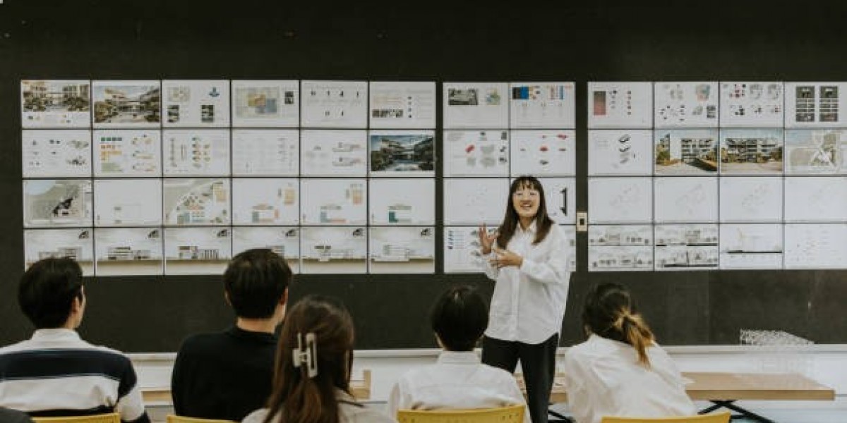 Interior Designing Course Online vs Offline: Which is Better?