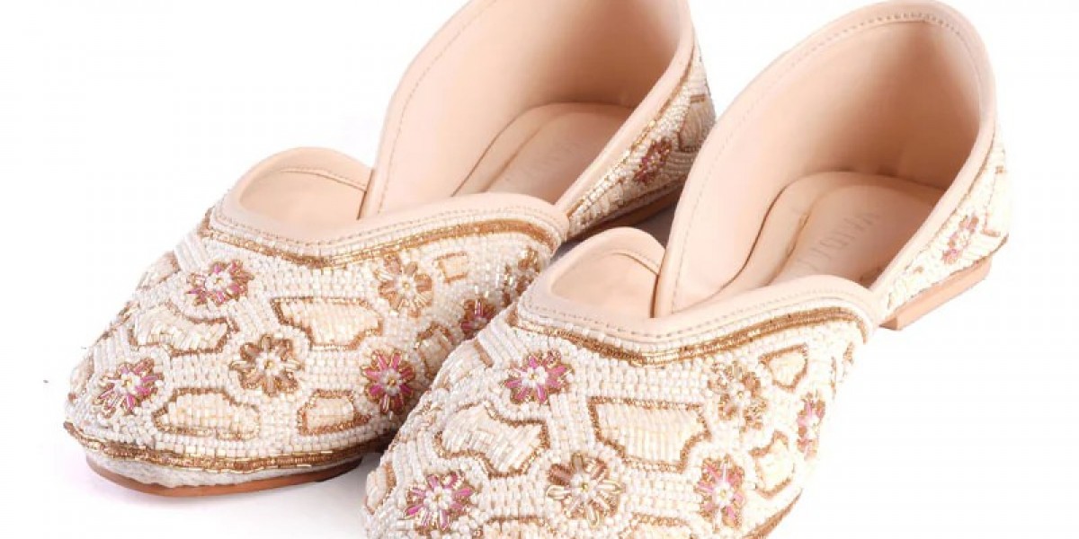 Juti for Women: Tradition Meets Modern Fashion