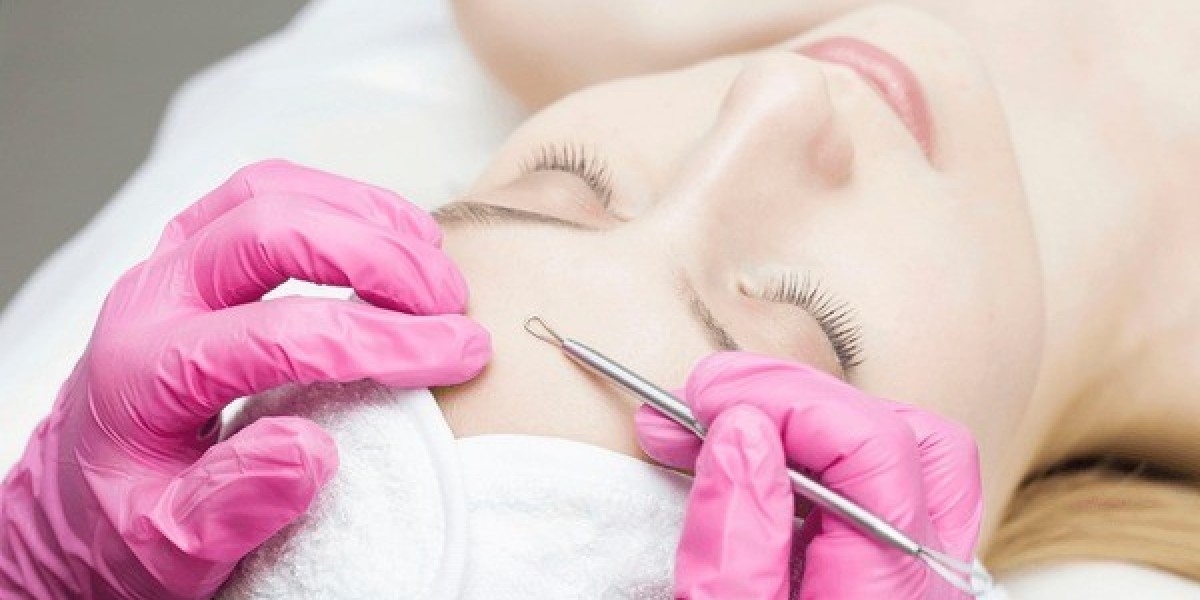 Deep Cleansing Facial for Busy Professionals: A Skincare Reset