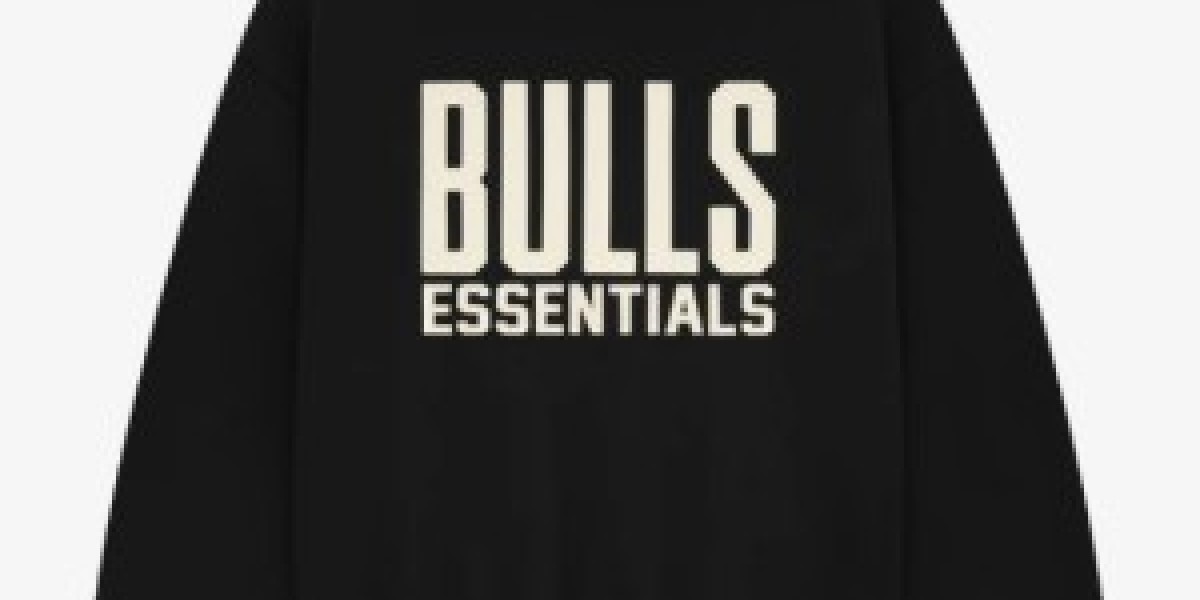 Essentials Hoodie: A Wardrobe Staple That Just Works