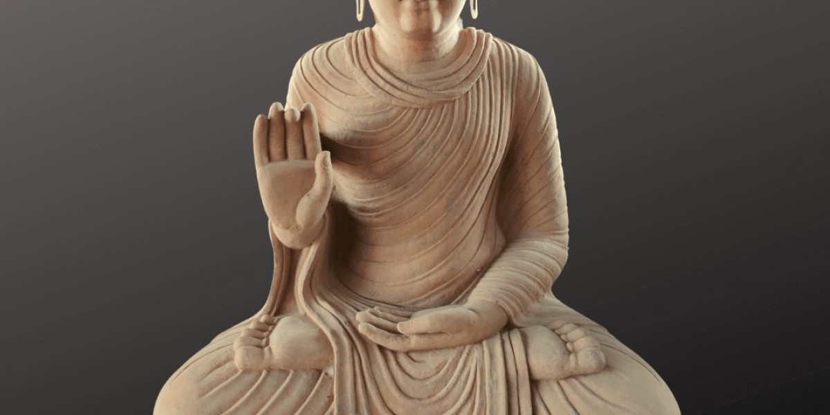 The Spiritual Significance of Buddha Sculptures in Modern Homes
