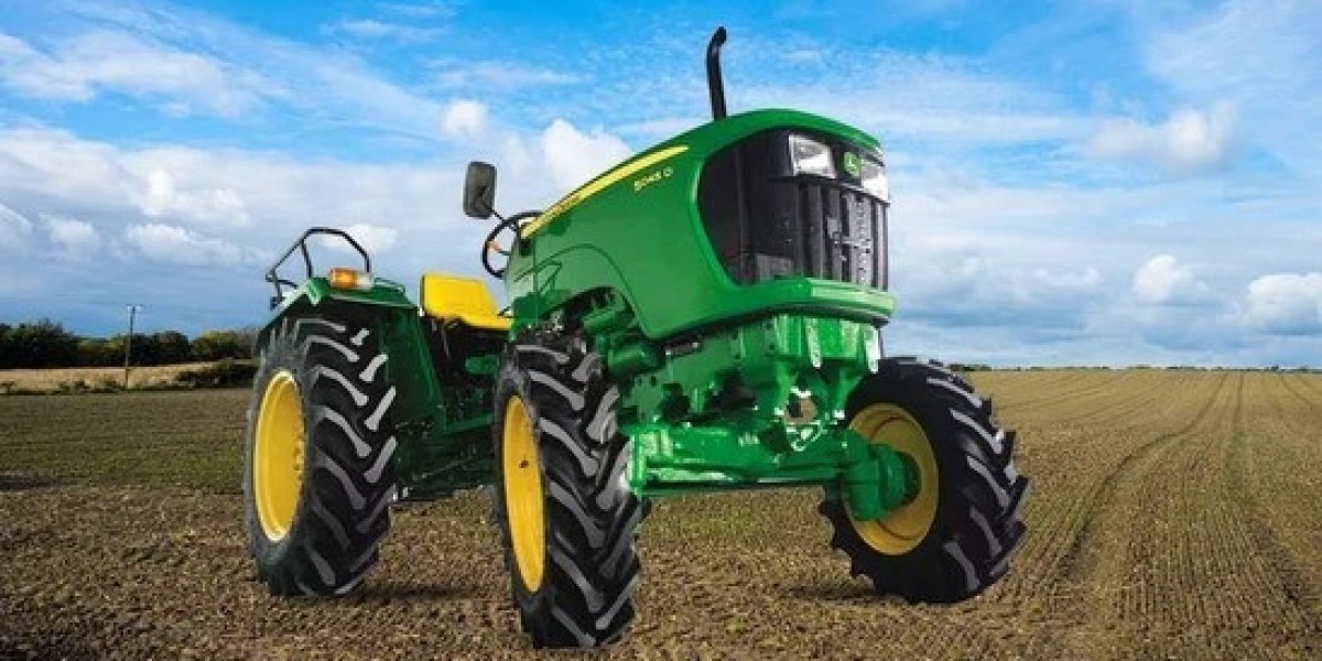 Choose the John Deere 5045 D GearPro 4WD Tractor for Farming