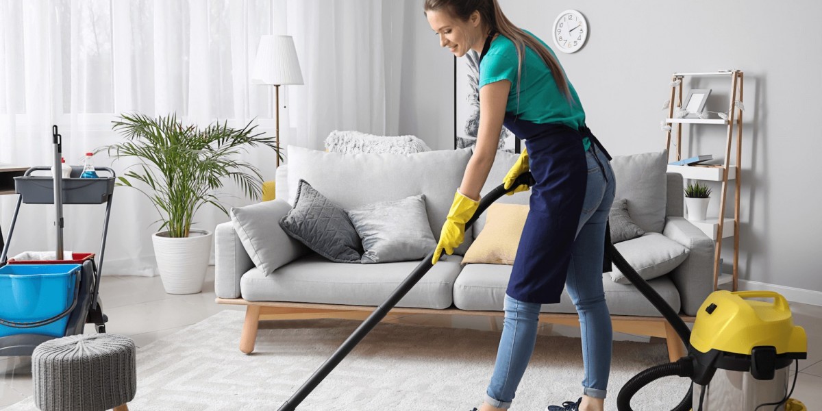 How Long Would It Take to Clean a 2000 sq ft House?
