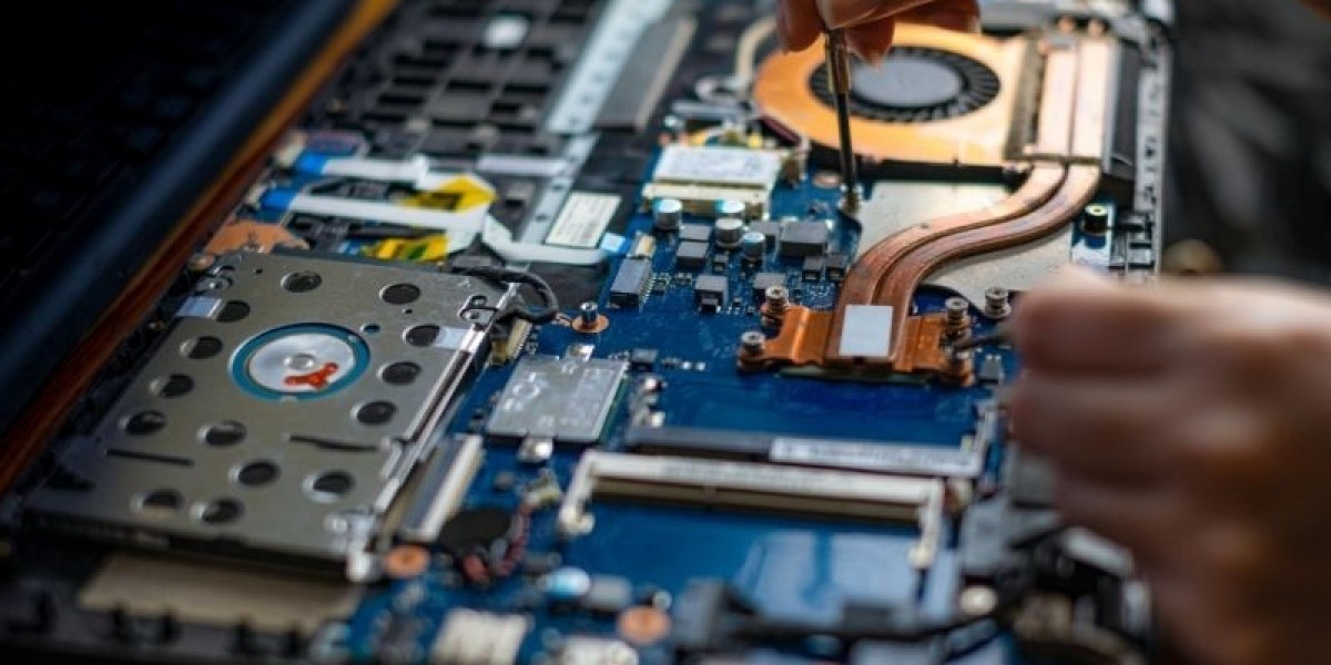 Why Choose Professional Laptop Repair Over DIY Fixes?