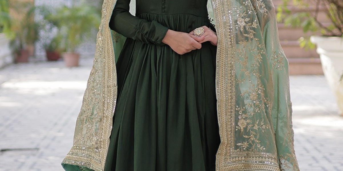 Elegant Styles by Gown Manufacturers in Australia