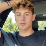 Robert Downey Profile Picture