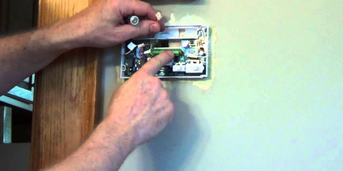 How Much Does It Cost to Have Someone Install a Thermostat?