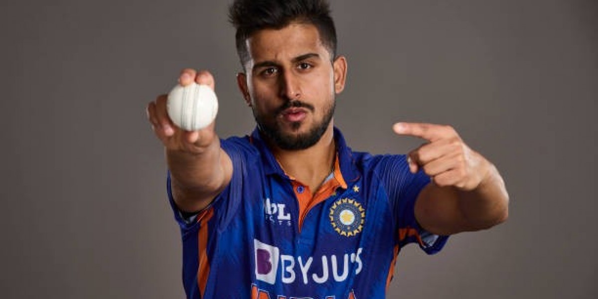 Top Indian Fast Bowlers List: The Pace Icons Redefining Cricket