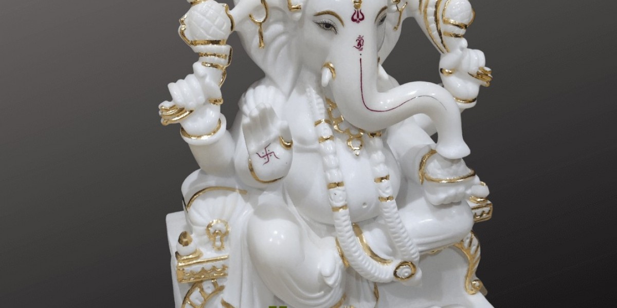 The Spiritual Significance of Buddha Sculptures in Modern Homes