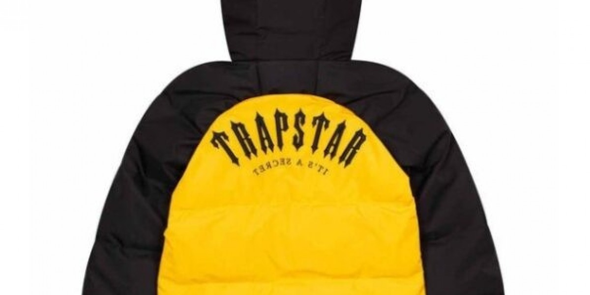 Trapstar Clothing: Jackets, Hoodies and Tracksuits for Bold Streetwear