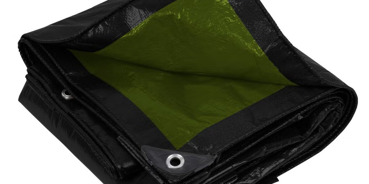 Which Materials Make the Best Tarpaulin?