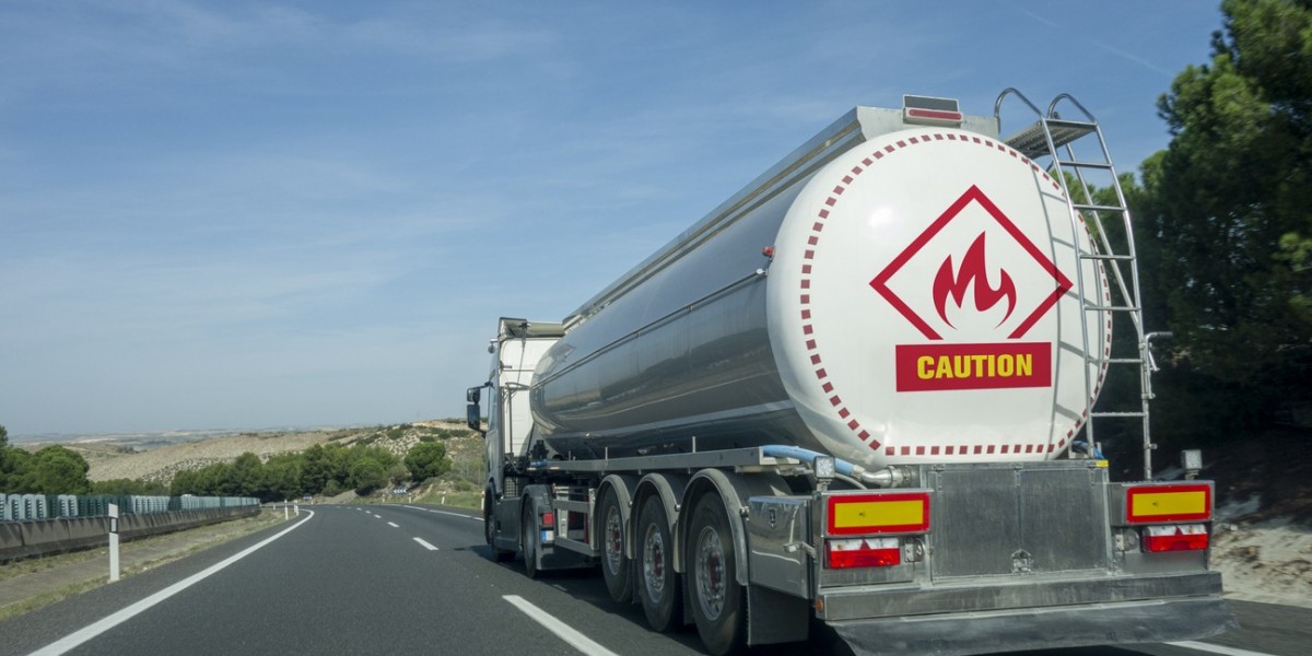 Complete Guide to Choosing the Best Hazmat Theory Training Course Online