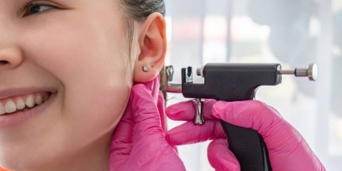 What Should You Expect During the Ear Piercing Process?