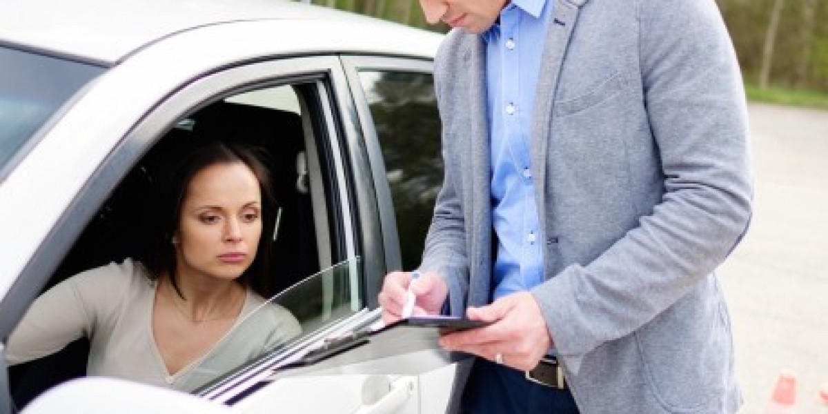 Your Road to Confidence Starts Here: A Guide to Fountain Valley's Top Driving School