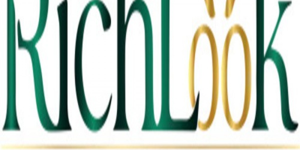 Unique Mobile Charms for Fashion-Forward Individuals