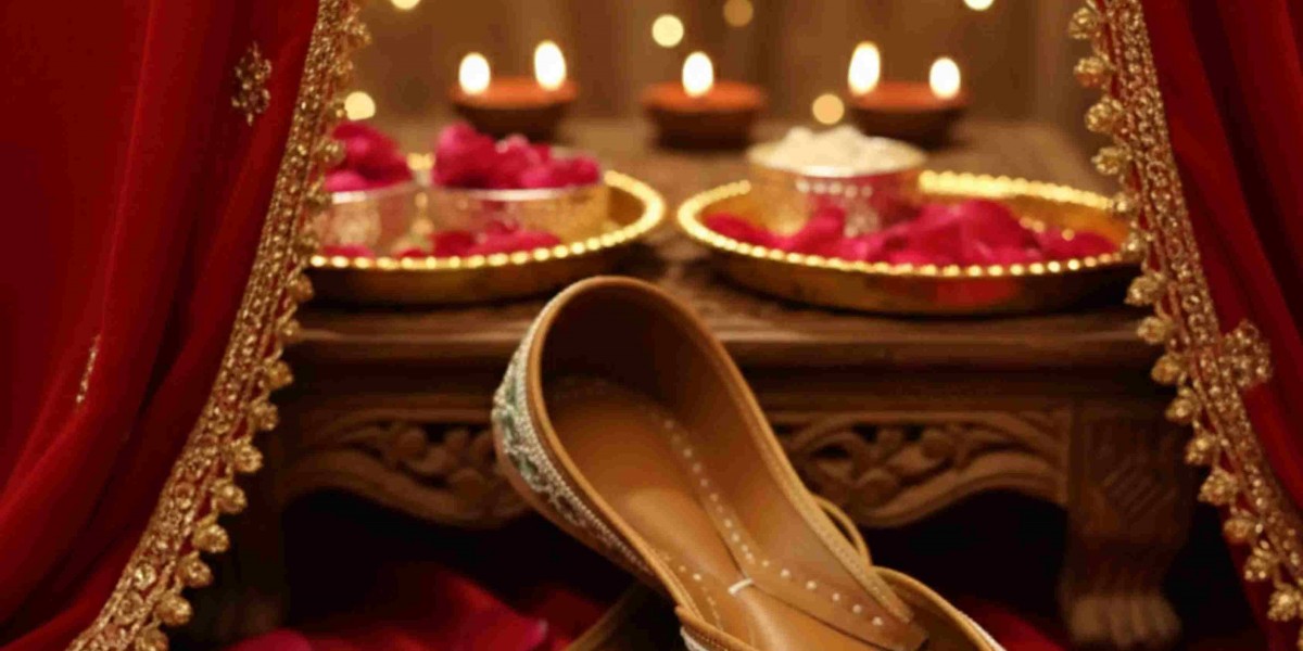 Bridal Juttis: The Pinnacle of Elegance for Your Day with Gulbhahar