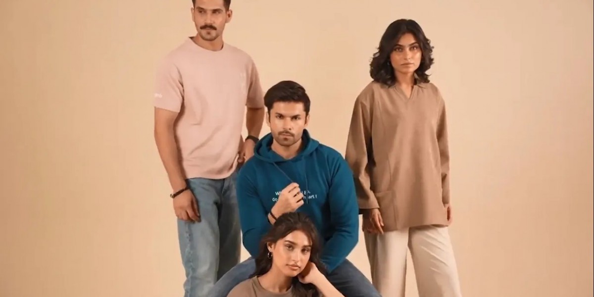 Ultimate Guide to Winter Fashion: Cozy, Stylish, and Trendy