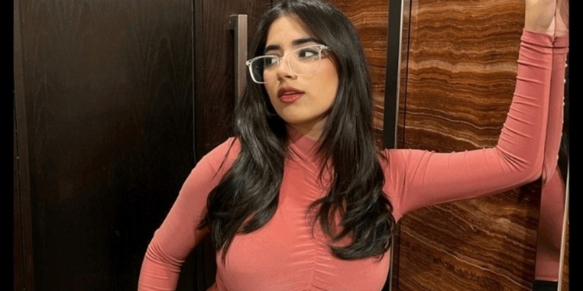 Booking Al Barsha Girls Escorts