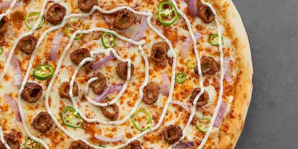 When Heat Meets Cheese: The Peri Peri Pizza Experience