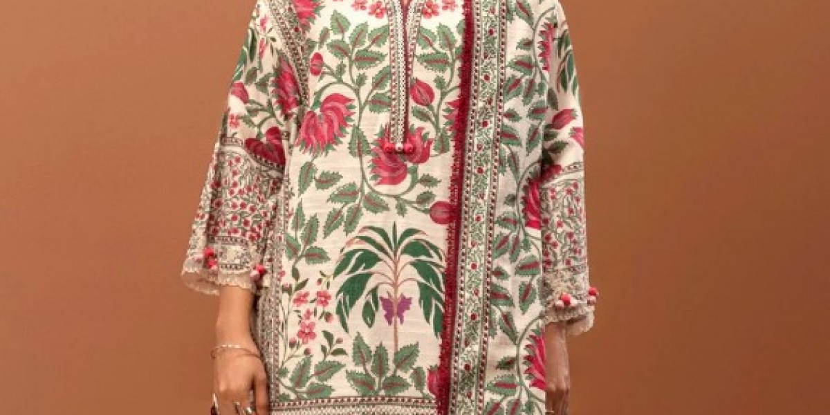 How Sana Safinaz Brings Luxury and Simplicity Together in Every Design?