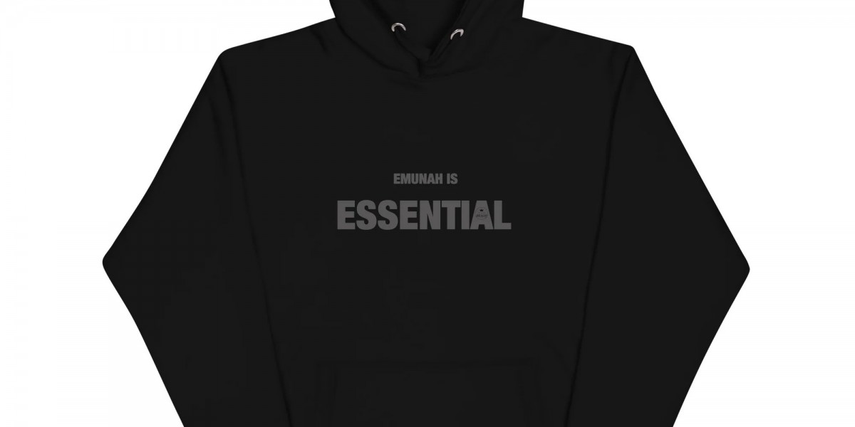 Essential Fashion Trends: Why Bluza Essentials Are a Must-Have Today